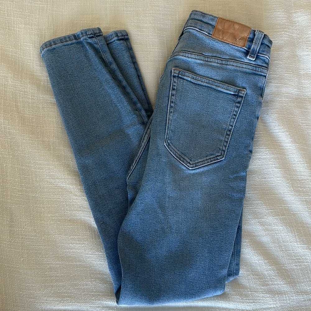 Zara Skinny Jean, US 8 (fits like a 6, very stretchy)